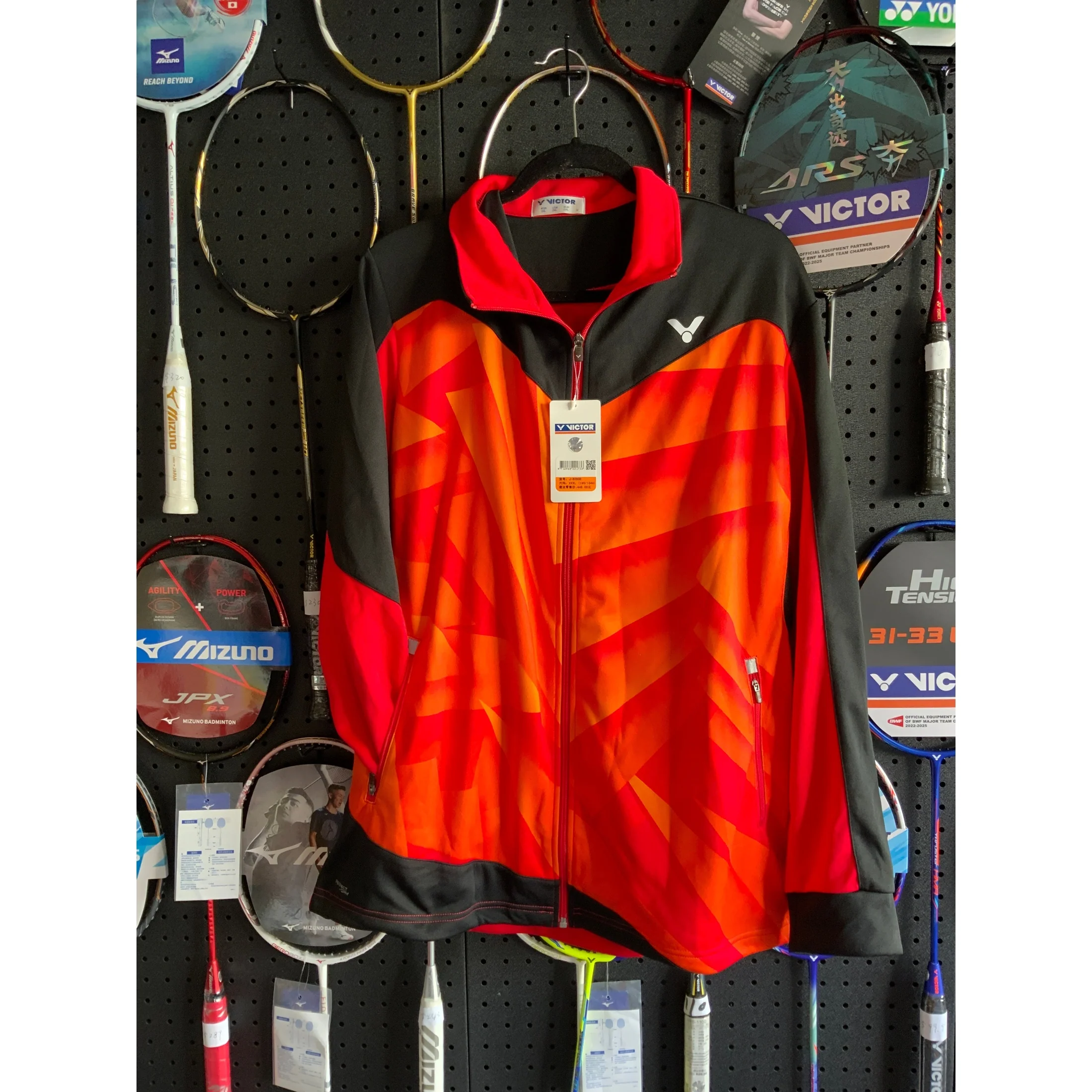 CLEARANCE SALE 
VICTOR Sportswear Aero Hoodie long pants  Lining Inventory CLEARANCE SALE - Image 24