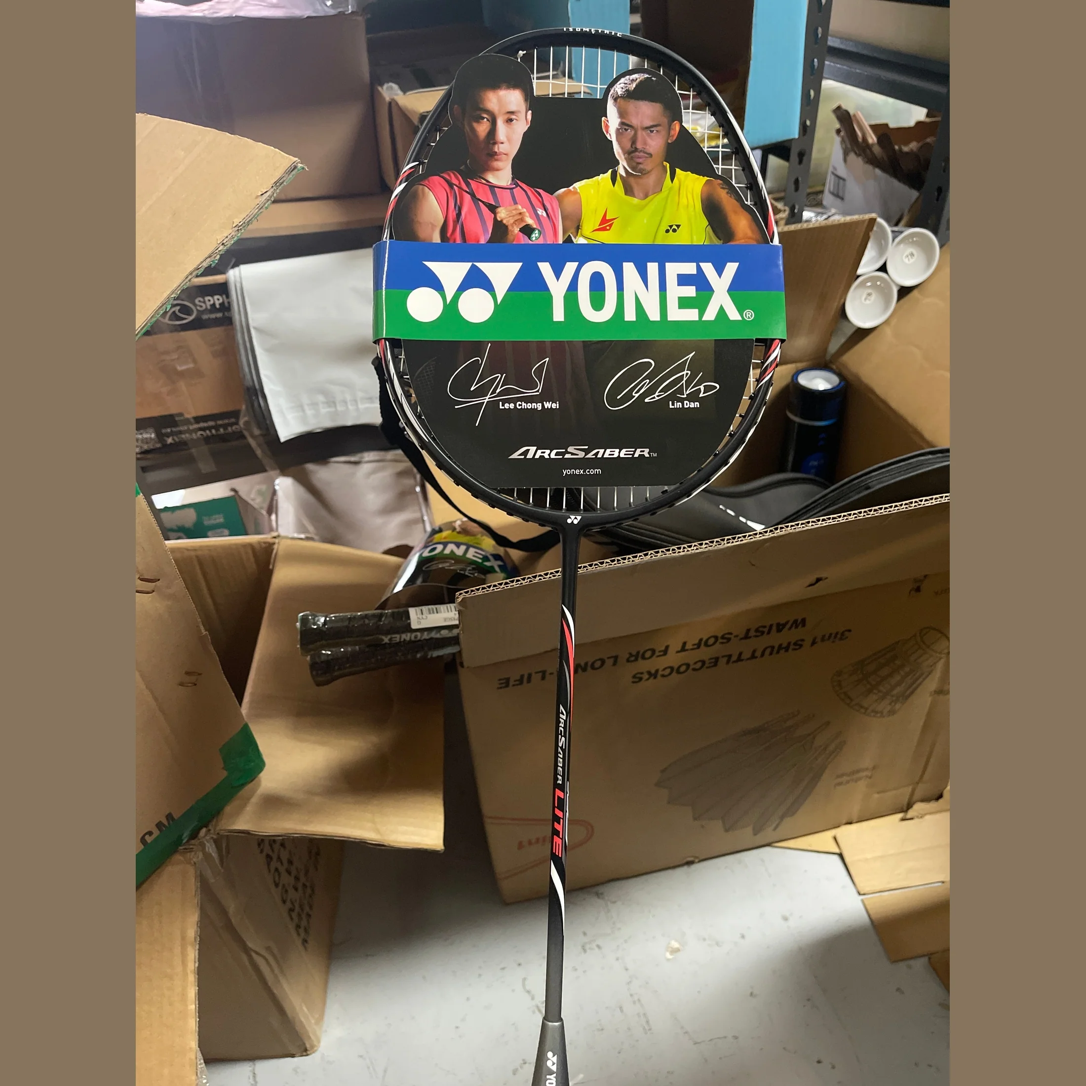 YONEX ArcSaber Lite Badminton Racket 20ARCLTGE - Image 3