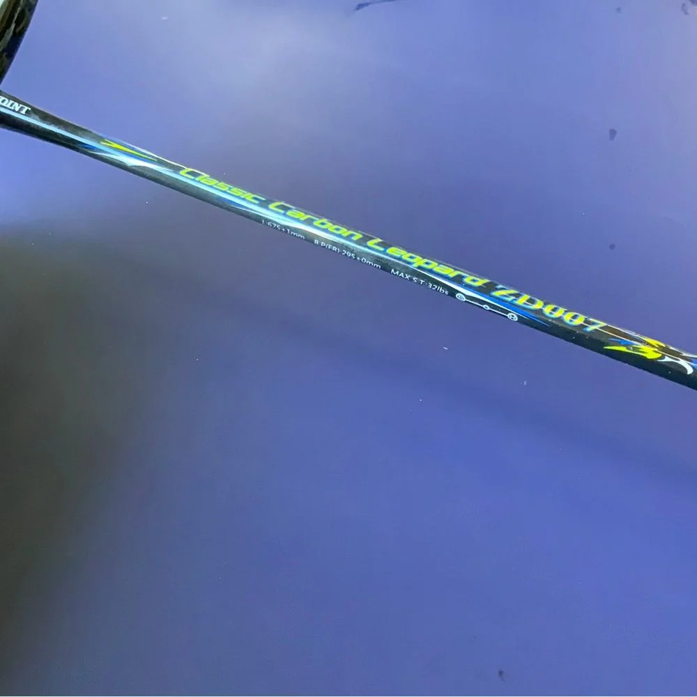 Bonny Classic Carbon Leooard ZD007 Badminton Racket 4U G4 295mm 32lbs max - Image 2