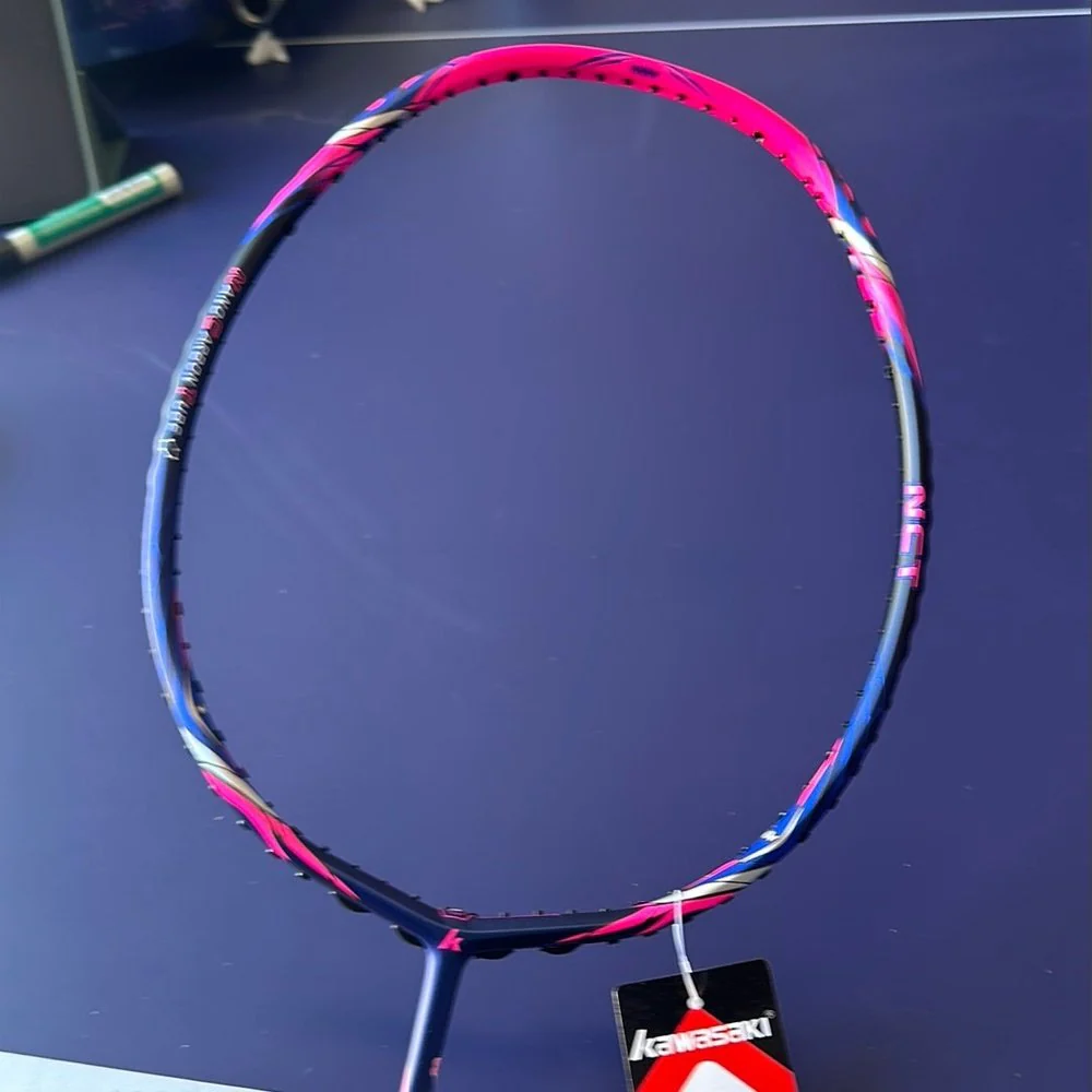 Kawasaki 4U KING K8 Badminton Rackets 83g 30lbs with gift box - Image 16