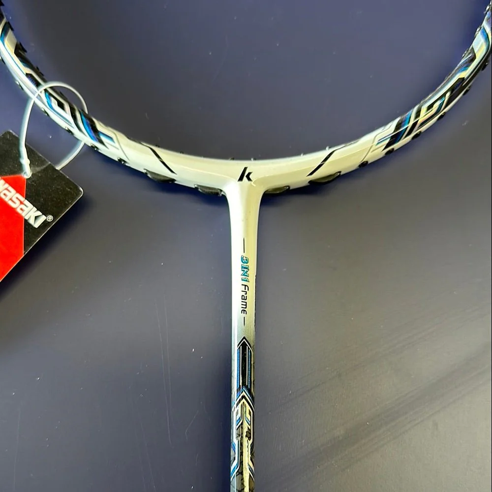 Kawasaki Master 700 II Badminton Racket 83g max 31lbs 40t carb - Image 9