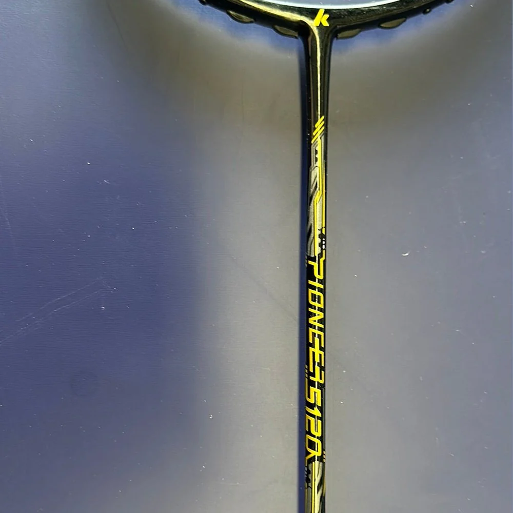 CLEARANCE SALE Kawasaki Carbon Fiber Badminton Racket (clearance model, can be strung up to 28lbs)Including strings - Image 5