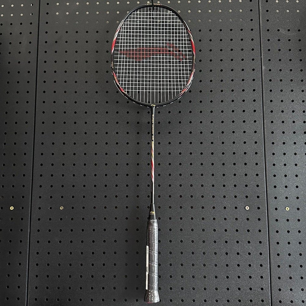 Li Ning Super Series SS 900 (84 Grams) Badminton Racquet / Badminton Racket