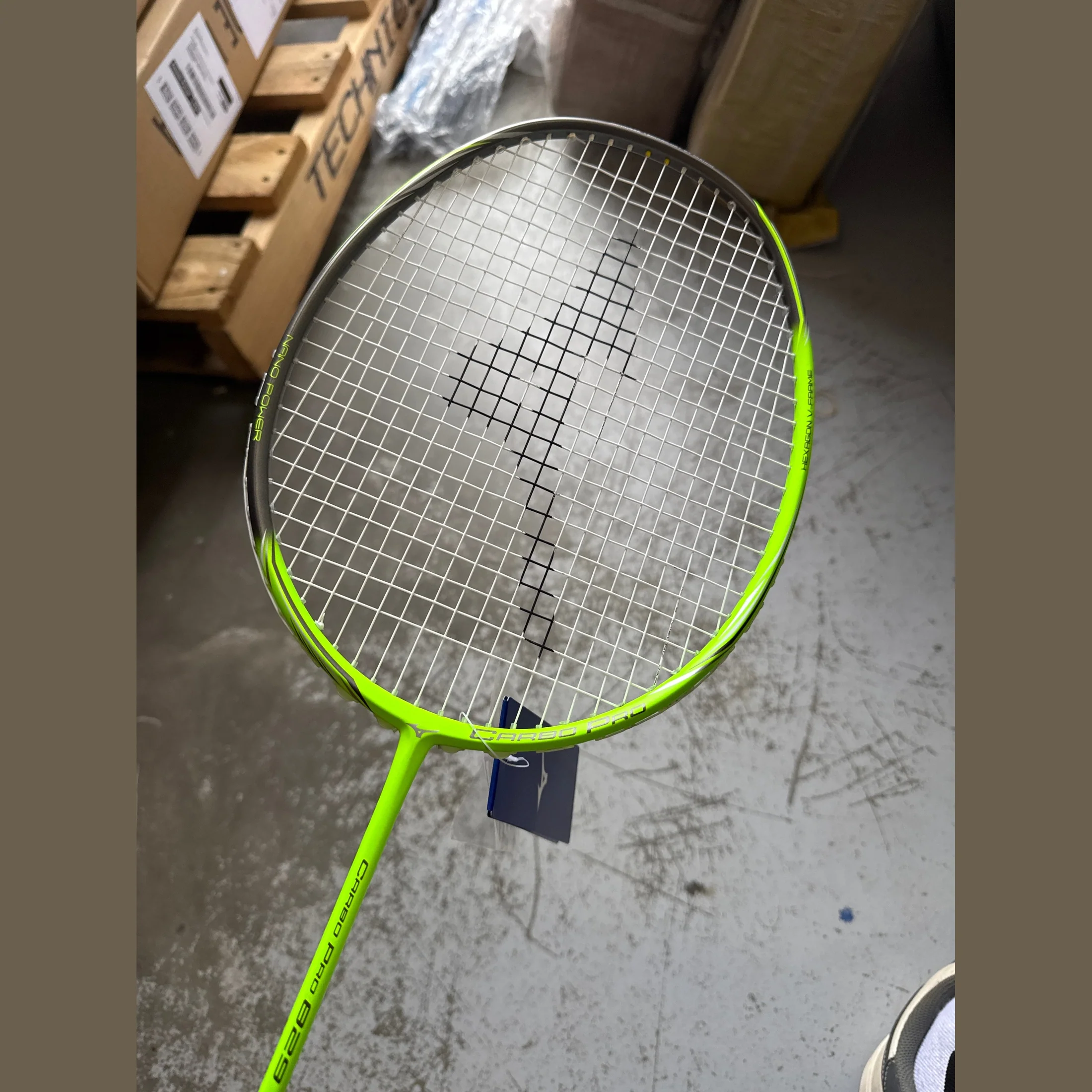 MIZUNO Carbo Pro 829 Badminton Racket (73TTB18290)