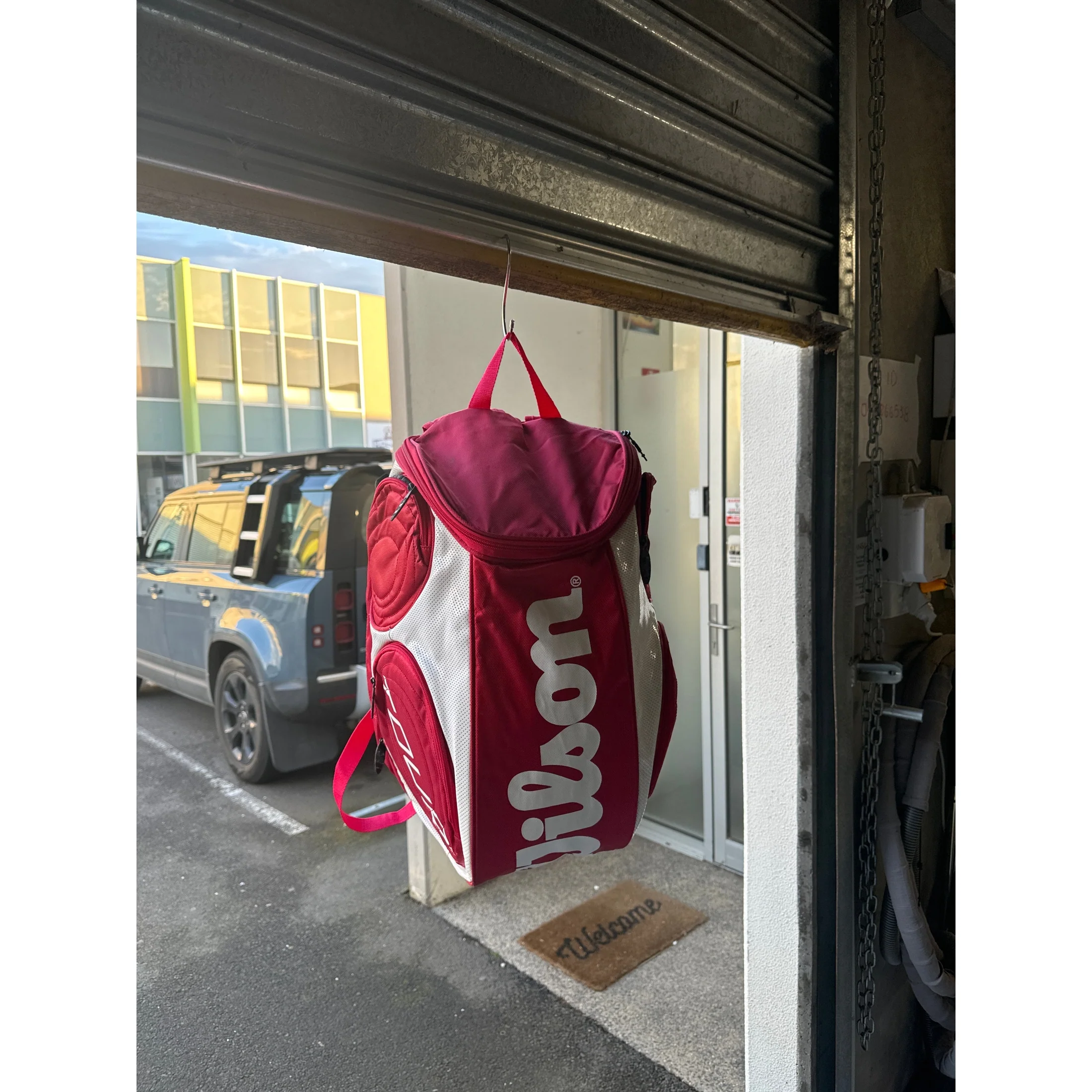 CLEARANCE SALE Wilson Tennis Rackets Bag Tennis Ball Bag - Image 19