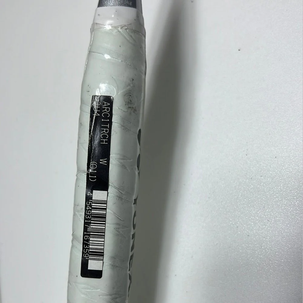 Yonex AS 1 tour badminton racket - Image 3