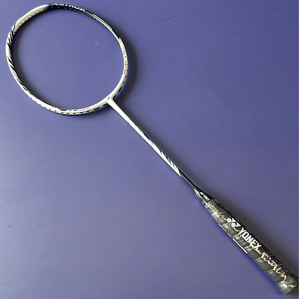 YONEX Astrox 99 PRO White Tiger Badminton Racket 4U G5 Weight 83g - Image 2