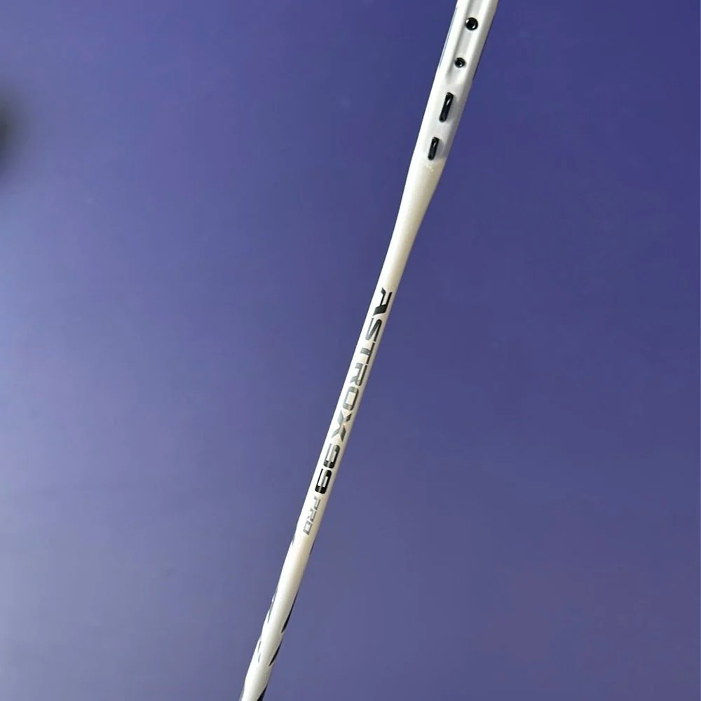 YONEX Astrox 99 PRO White Tiger Badminton Racket 4U G5 Weight 83g - Image 5