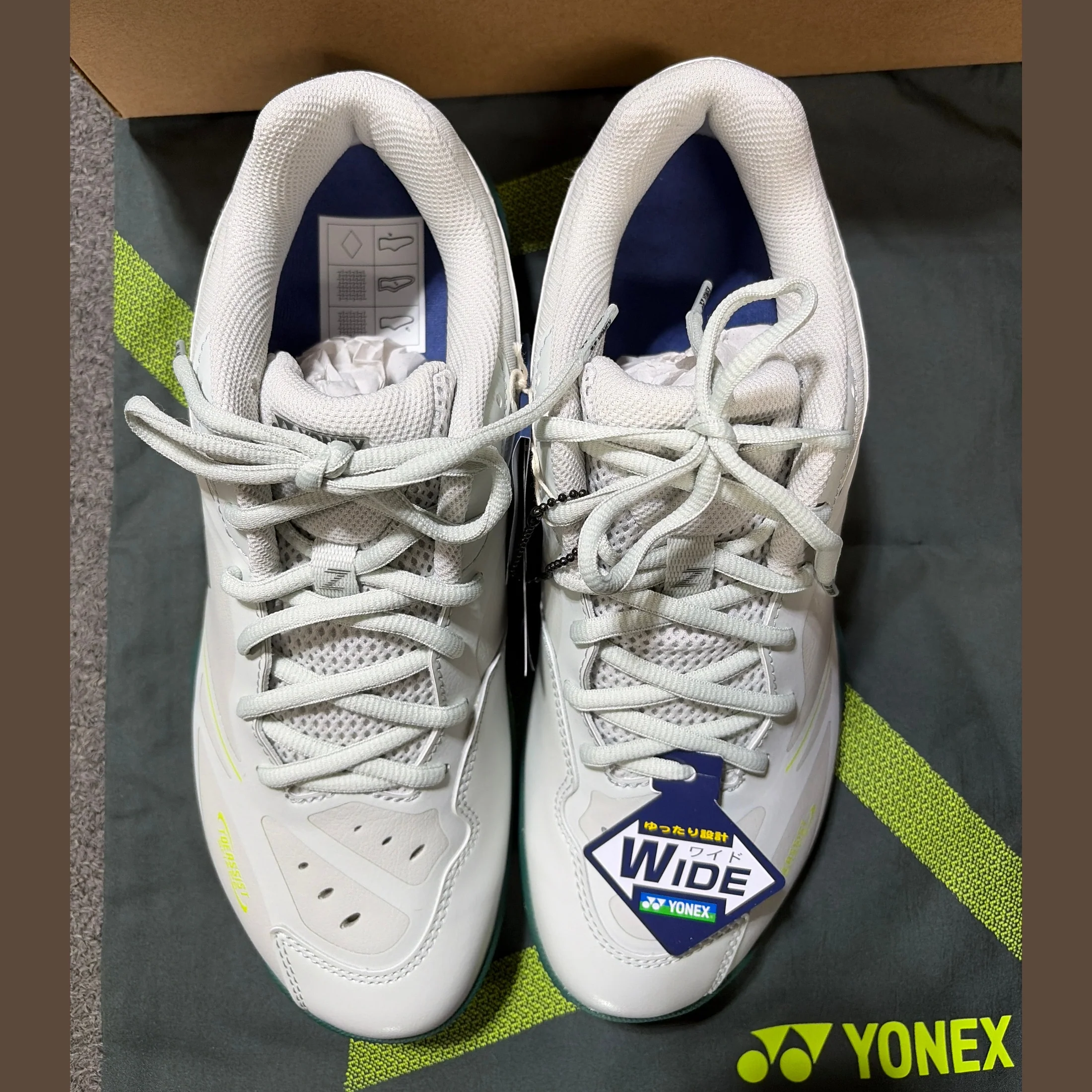 YONEX Badminton Shoes 65 Z VA WIDE Power Cushion Grayish Beige SHBVAZWEX - Image 2
